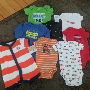 Mostly Carter's Newborn Bodysuits Great Condition!